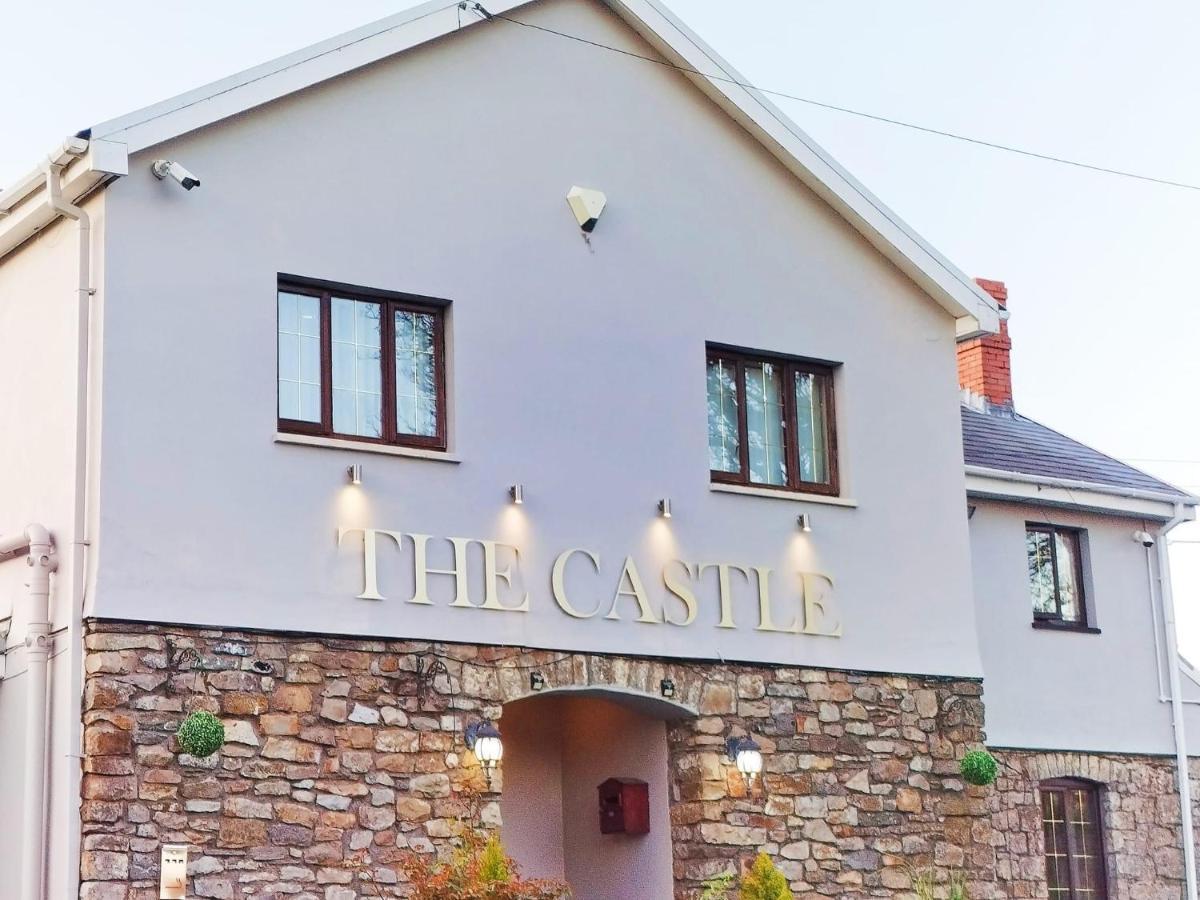 The Castle Inn Ebbw Vale Exterior photo